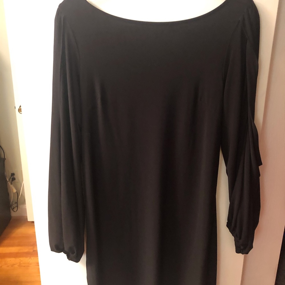 Laundry LBD, size 2 , jersey knit, open sleeves